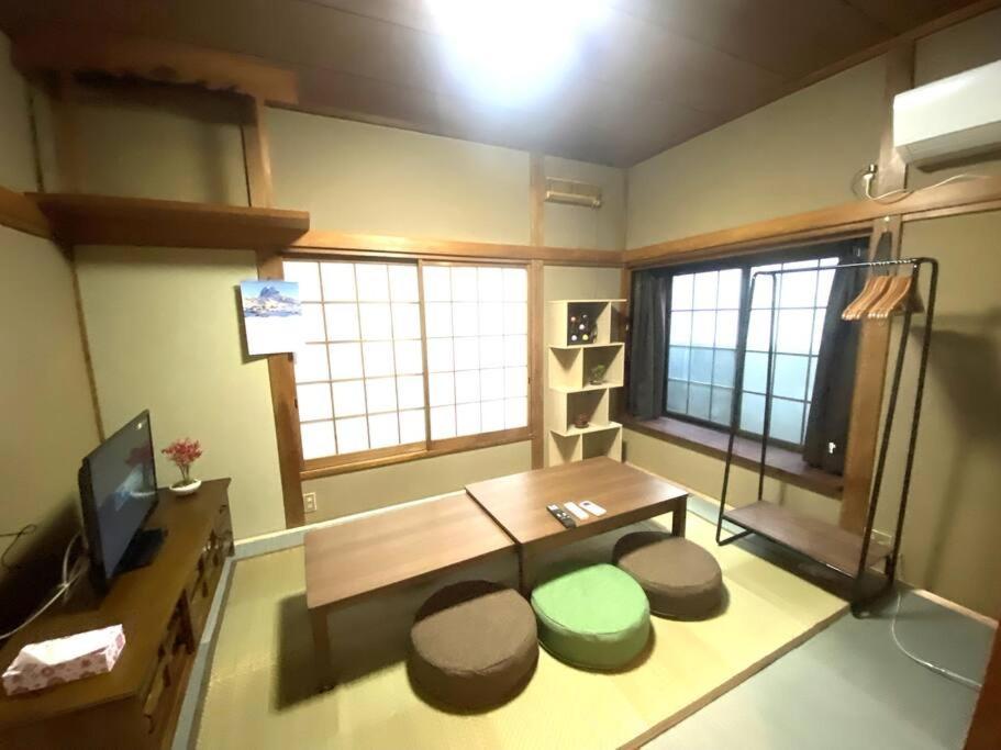 北千住ハウスー浅草ー秋葉原ー銀座ースカイツリー東京タワー他直通ー最大8人 Apartment