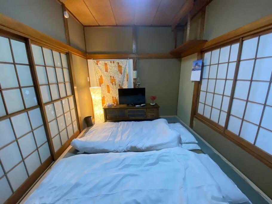 Apartment 北千住ハウスー浅草ー秋葉原ー銀座ースカイツリー東京タワー他直通ー最大8人 *