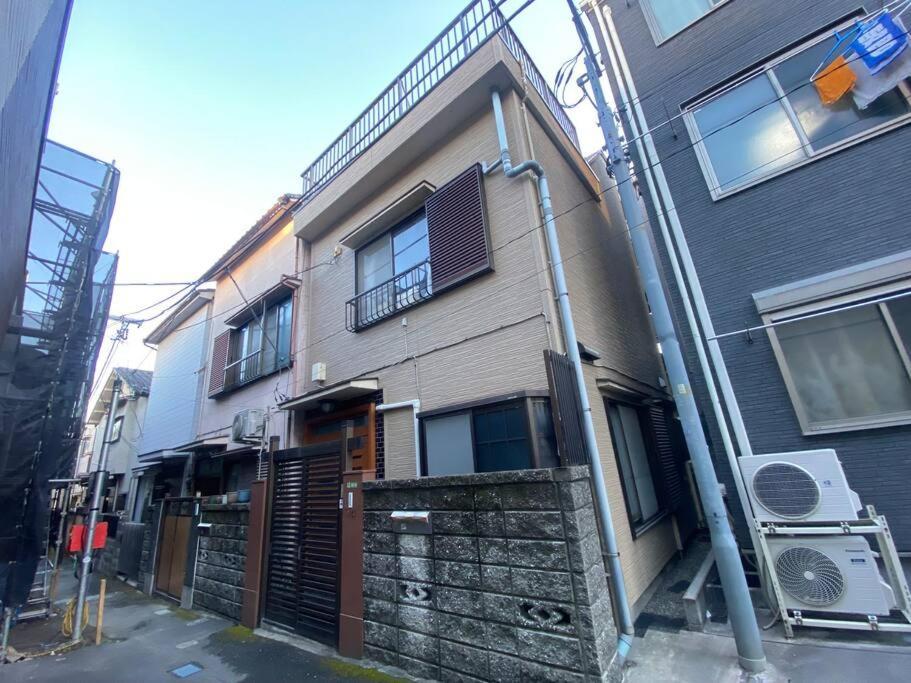 北千住ハウスー浅草ー秋葉原ー銀座ースカイツリー東京タワー他直通ー最大8人 Apartment *